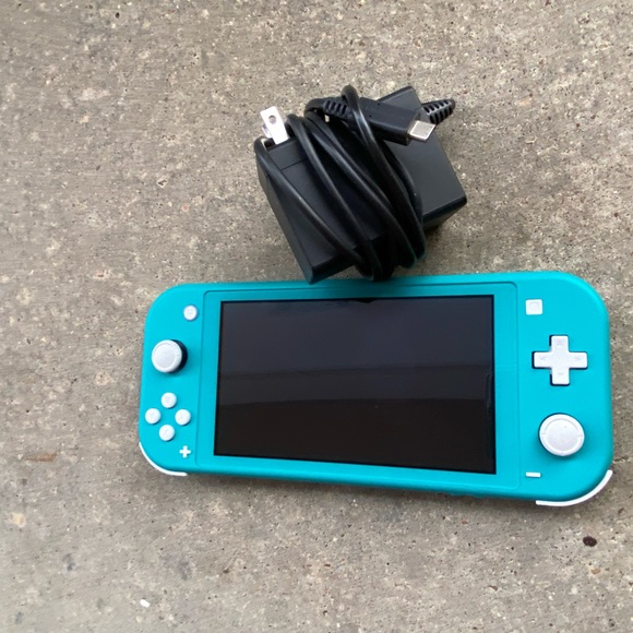 Nintendo Switch - Picture 3 of 3
